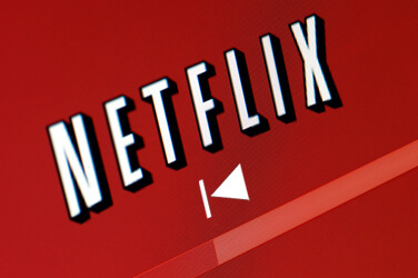 Faut-il investir dans l’action du groupe Netflix dont le cours a baissé à l’annonce de résultats pourtant encourageants ?